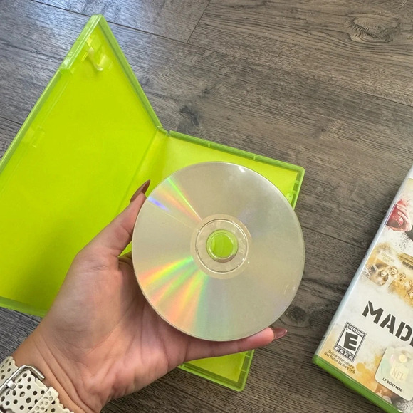 Xbox 360 Madden Bundle - Picture 4 of 5